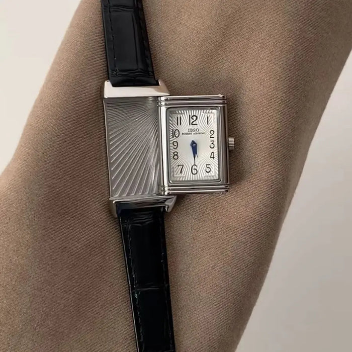 Reloj Retro Cuero — Diseño Vintage Deslizante